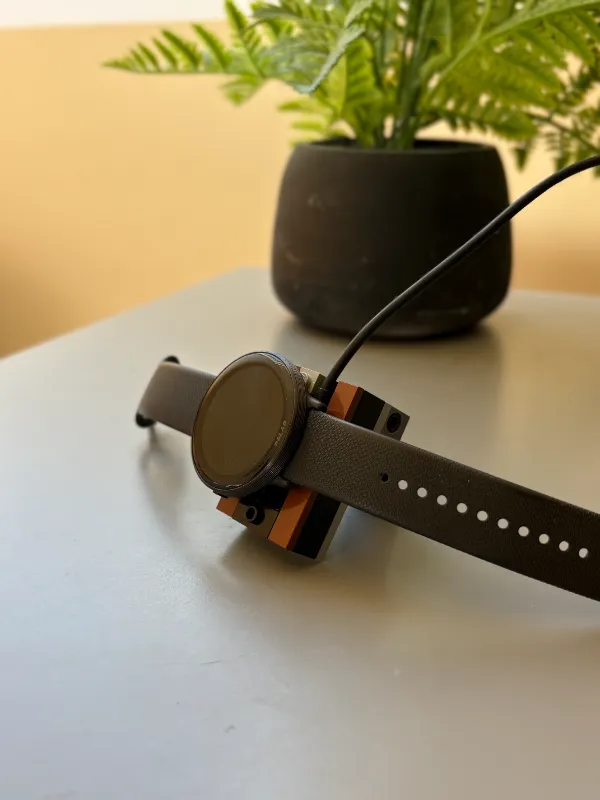 Support de montre en Lego avec la montre